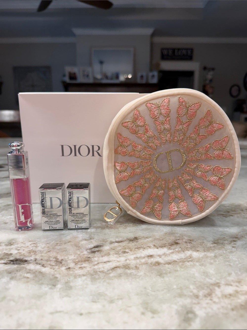 Dior Lip Max., 2 mini Backstage Primers, and Dior bag